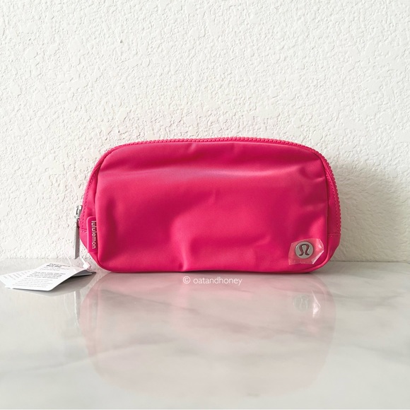 lululemon athletica Handbags - lululemon Everywhere Belt Bag 1L